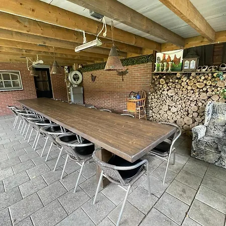 Family With Go-karts Ferienhaus Uden