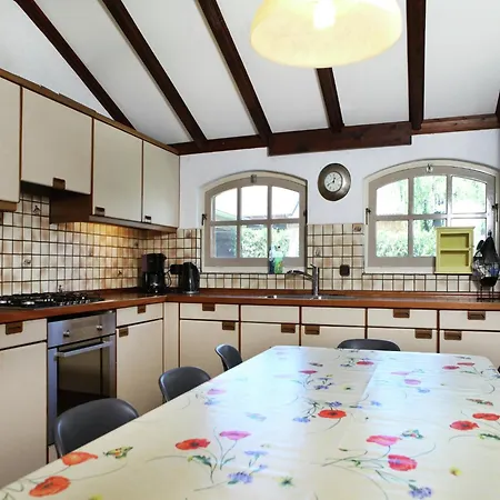 Family With Go-karts Ferienhaus *