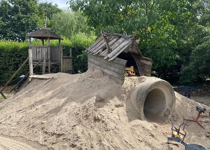 Family With Go-karts * אודן